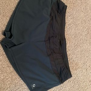 Oiselle roga short